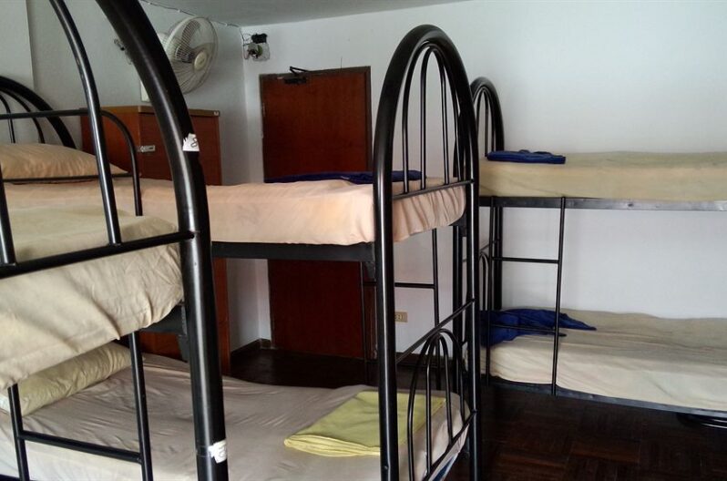 Narri’s Hostel Dormitory-room